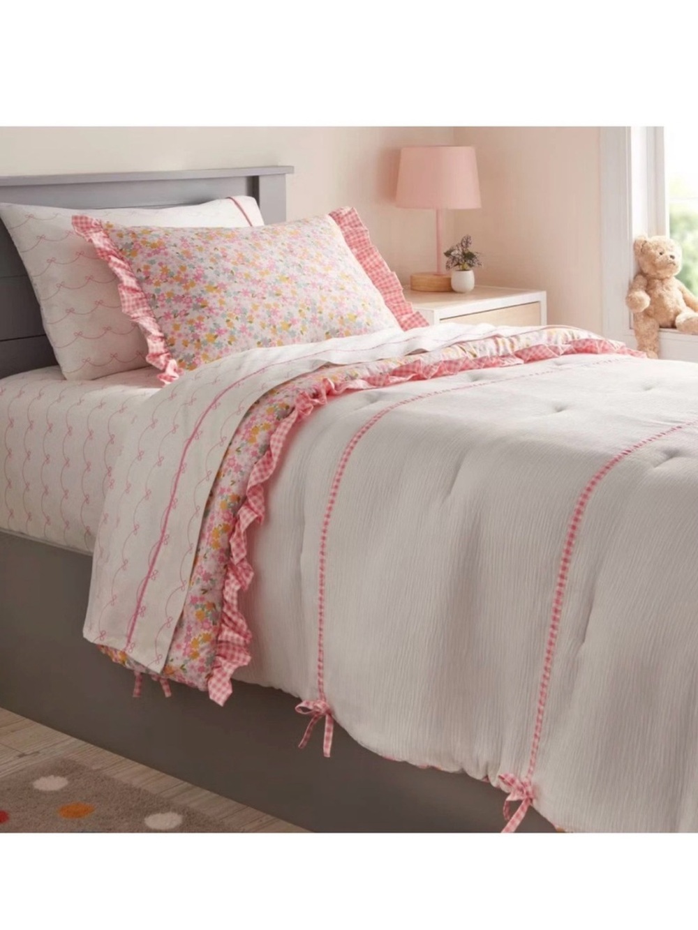 Pillowfort FULL QUEEN Crinkle Bows Ruffles Floral Gingham 3pc Comforter Set NEW
